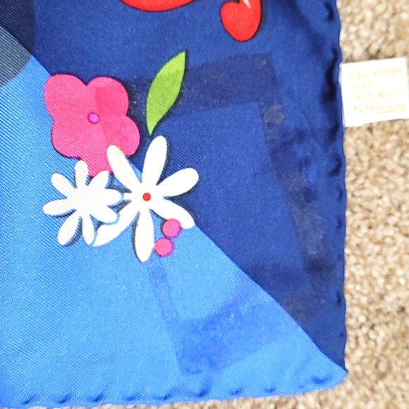 Gucci Scarf - Picture 4 of 4